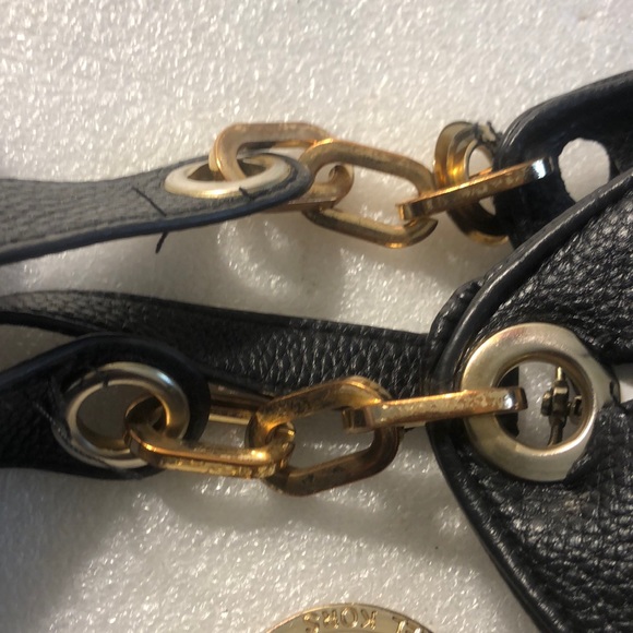 Michael Korea black purse. - Picture 16 of 16